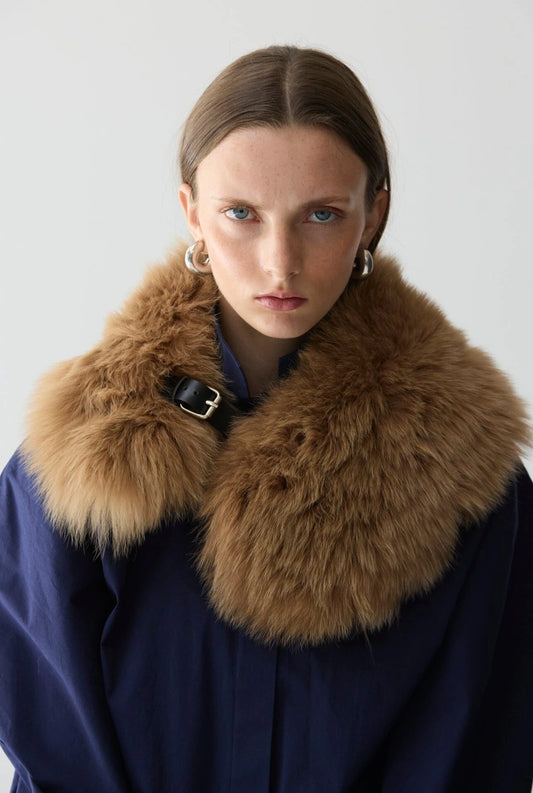 cuello de pelo camel oscuro Scarf Miguel Marinero 