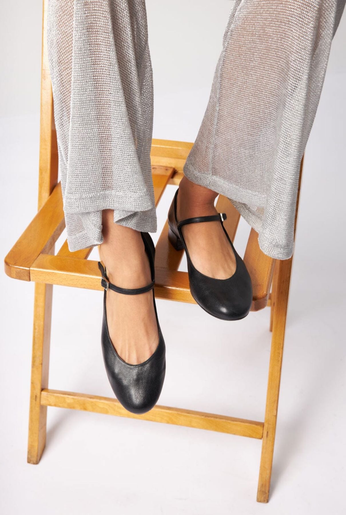 Emilia Mary Janes in Black Leather Flat shoes AUGUSTA 