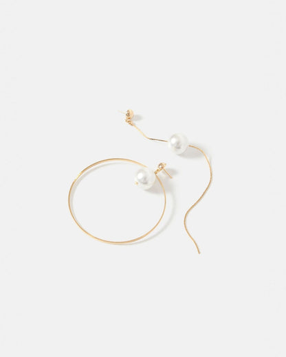 Emilia perla asymmetrical Earrings La Morenita 