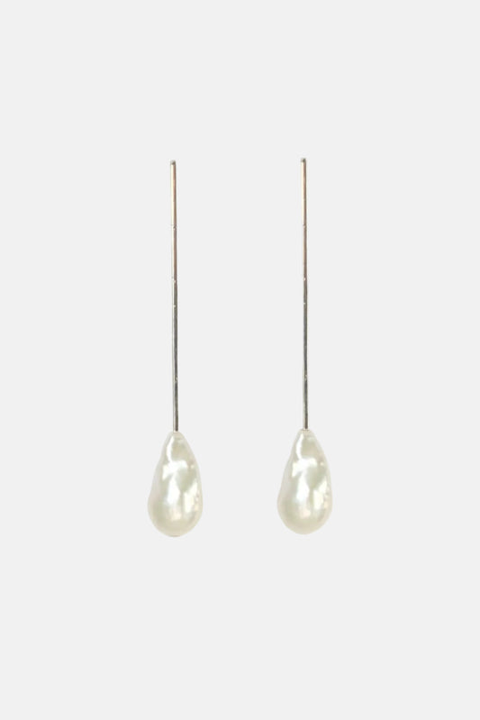 THE MOON PEARL EARRINGS - SILVER