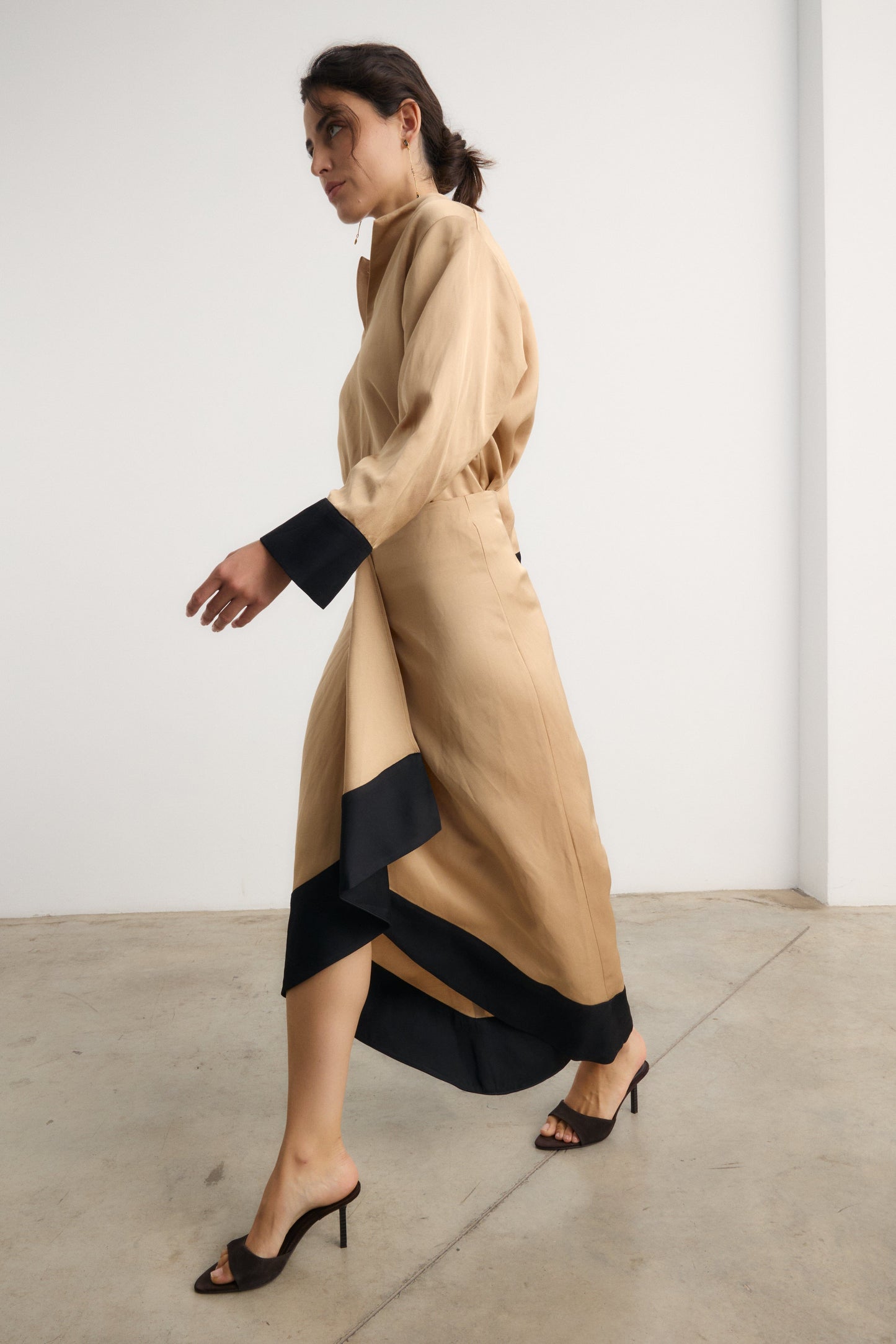 Falda Ada Beige Skirts Galcon Studio 