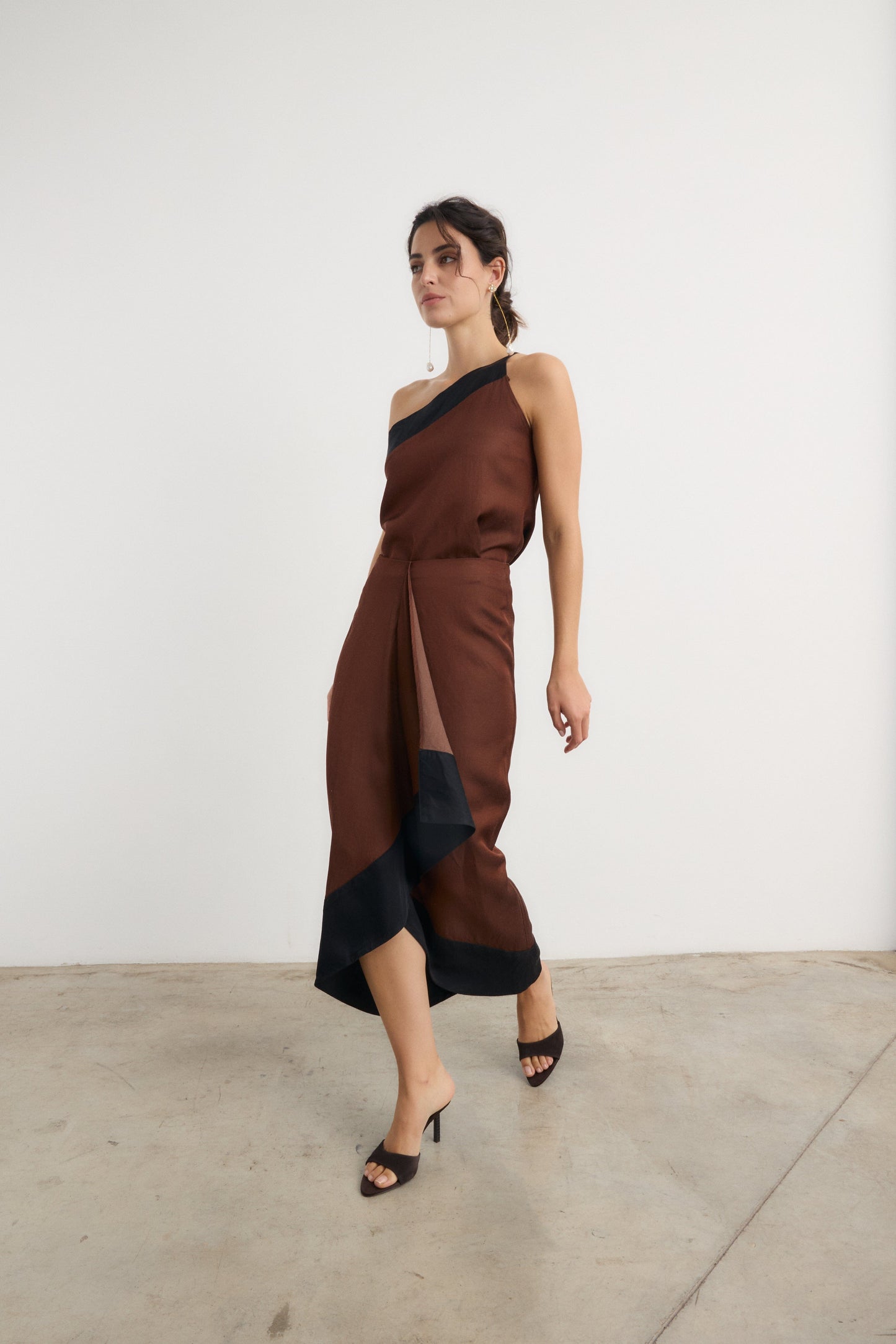 Falda Ada marrón Galcon Studio 