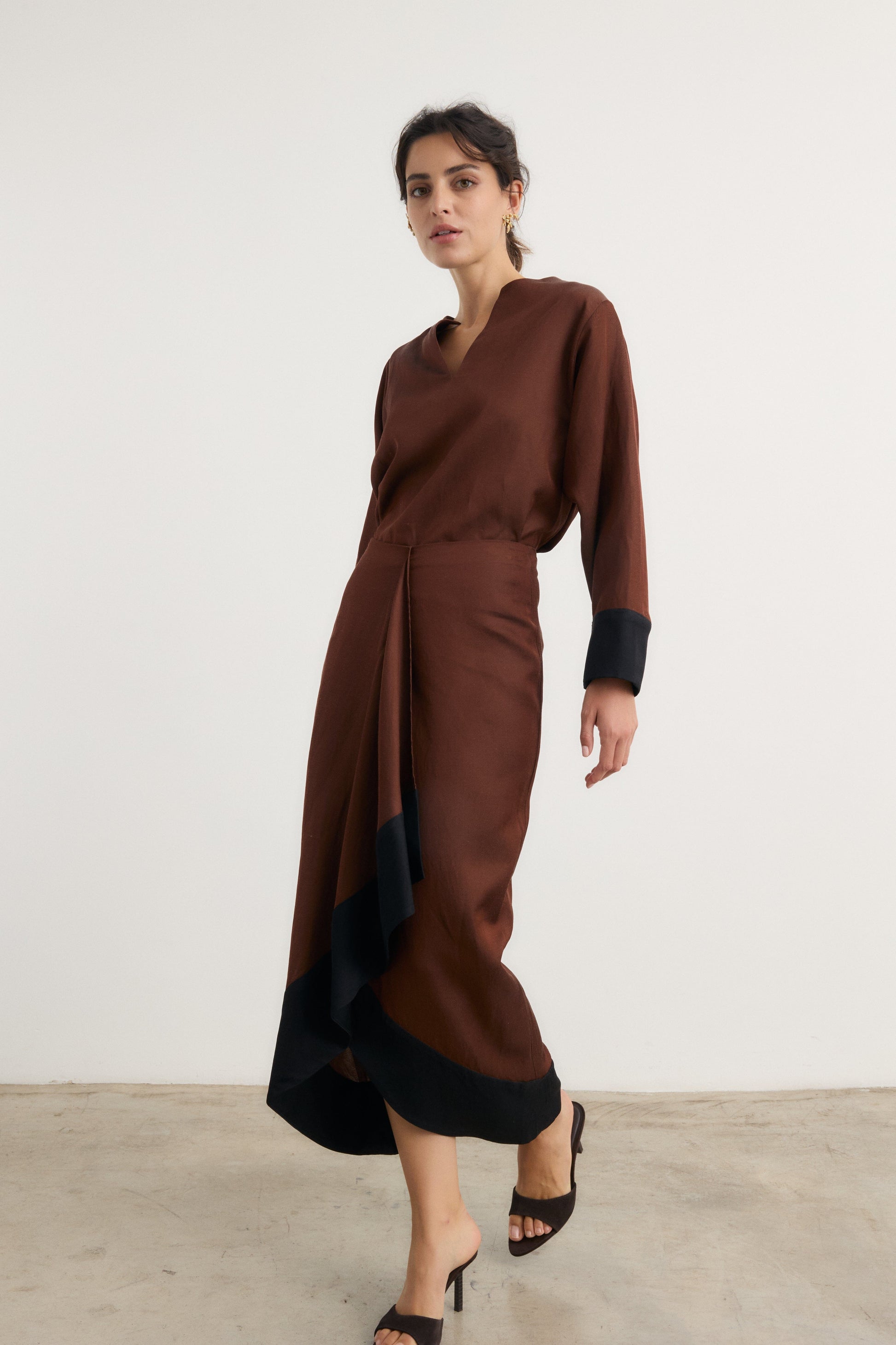 Falda Ada marrón Galcon Studio 