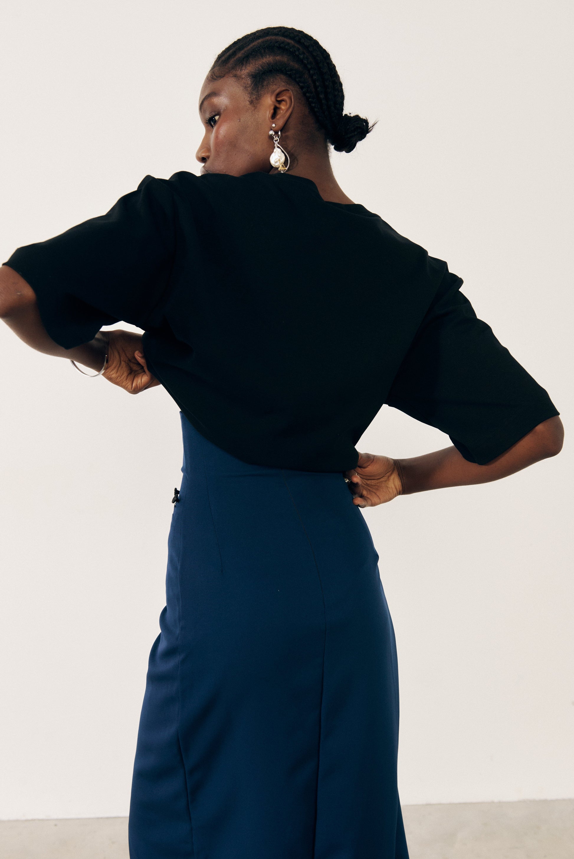 Falda con cola delantera PRE-ORDER Skirts E.R.A.X. 