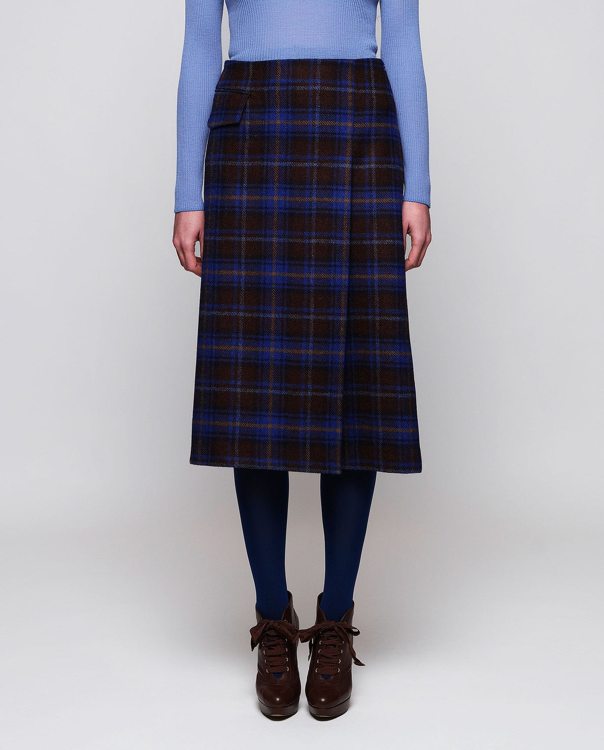 Falda midi azul cuadros de lana Shetland · Mirto · vista 2
