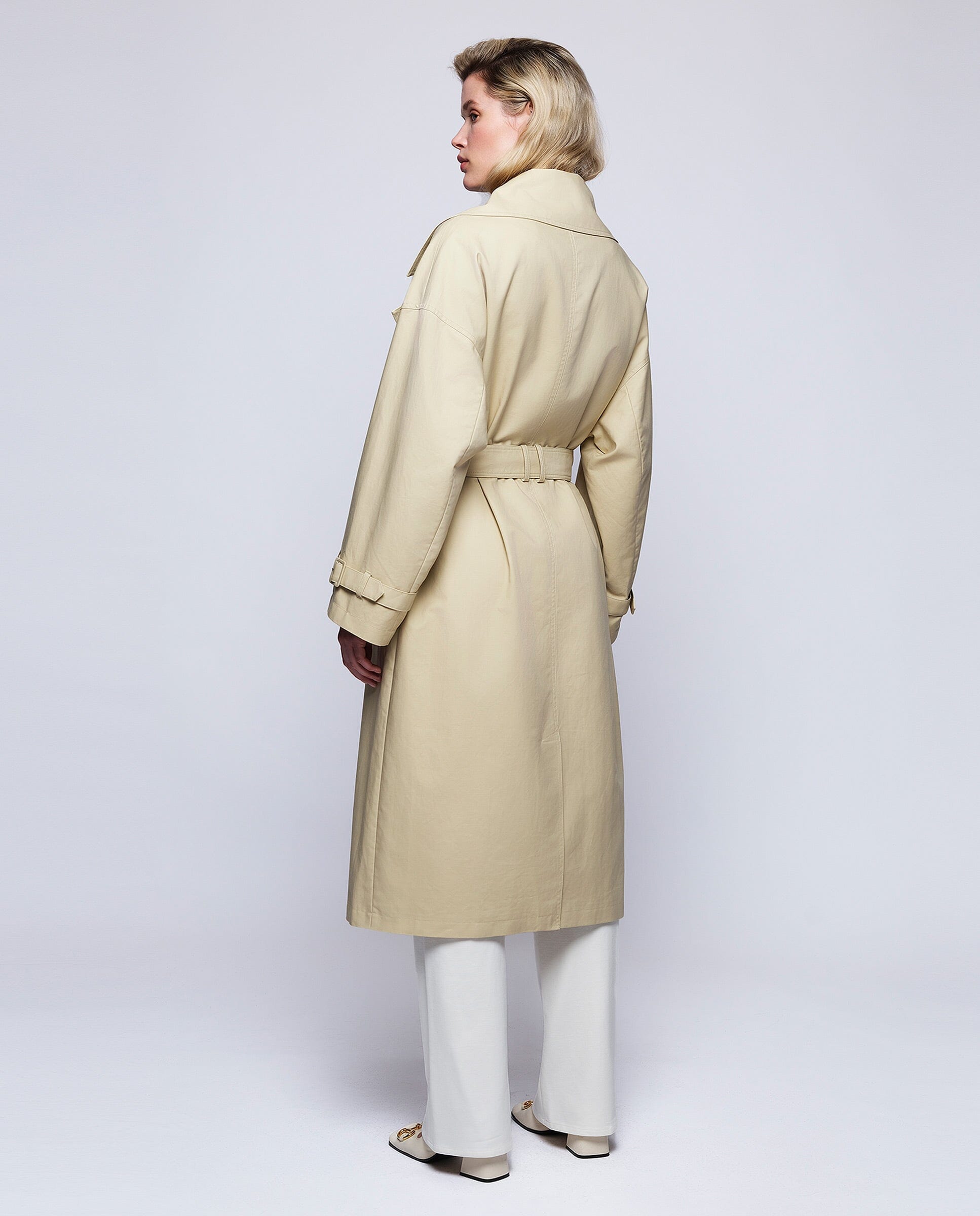 Gabardina beige MUJER / CHAQUETAS & ABRIGOS / ABRIGOS Mirto 