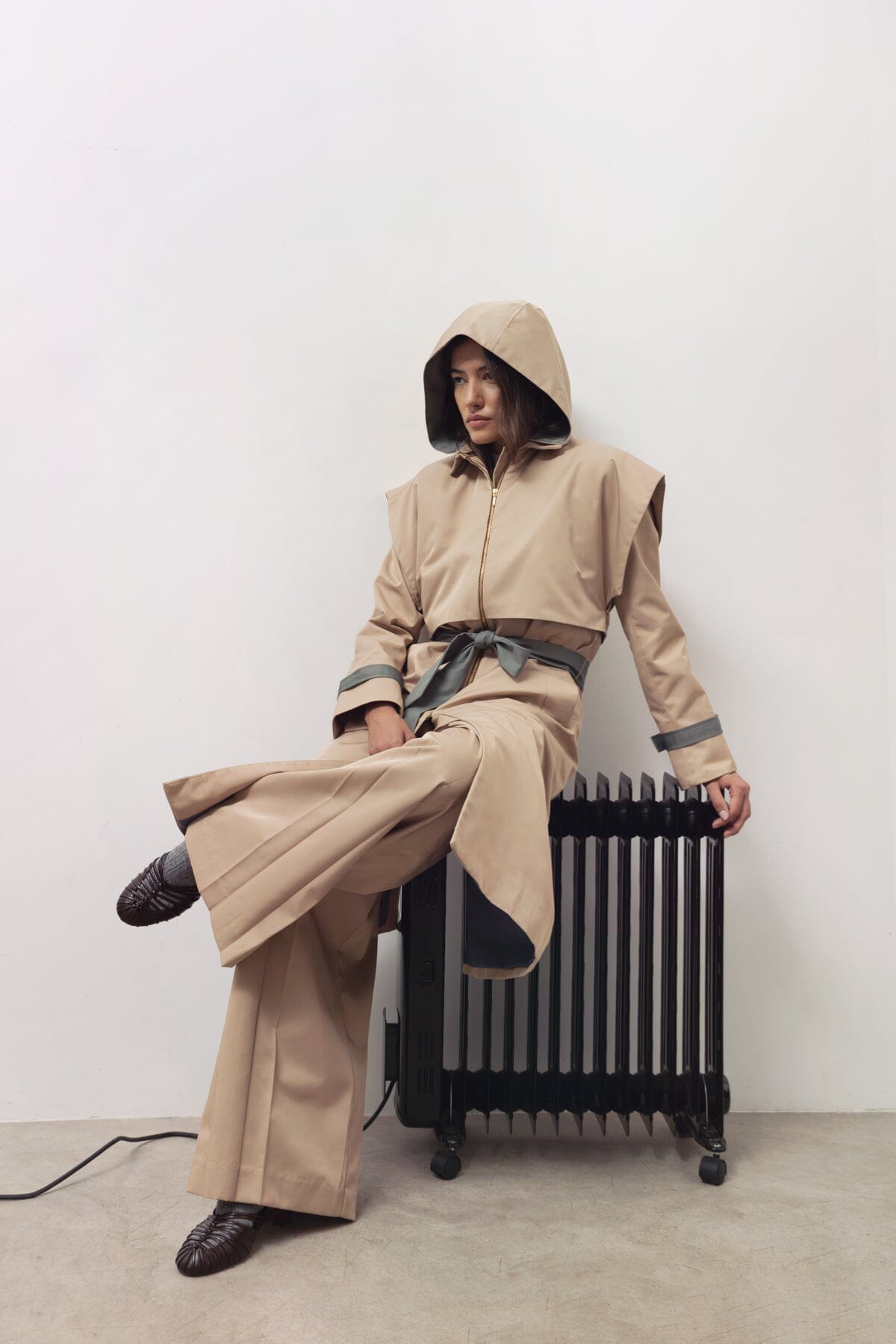 Gabardina Benedetta duo capucha beis Coats Julise Magon 