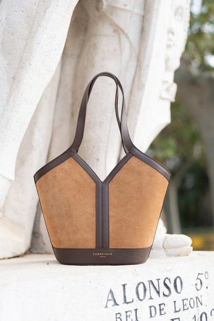 Gaia Caramel Suede Shoulder bags Carnevale Madrid 