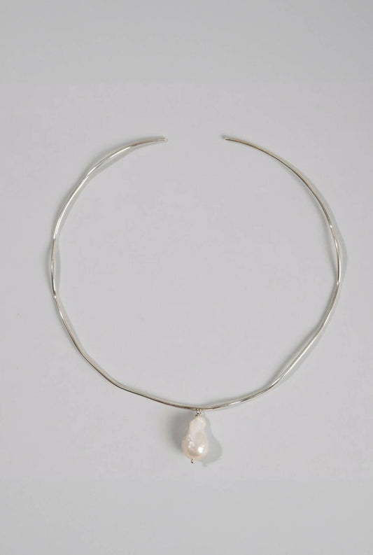 Gargantilla Tahiti plata con perla barroca grande Necklaces Malababa 