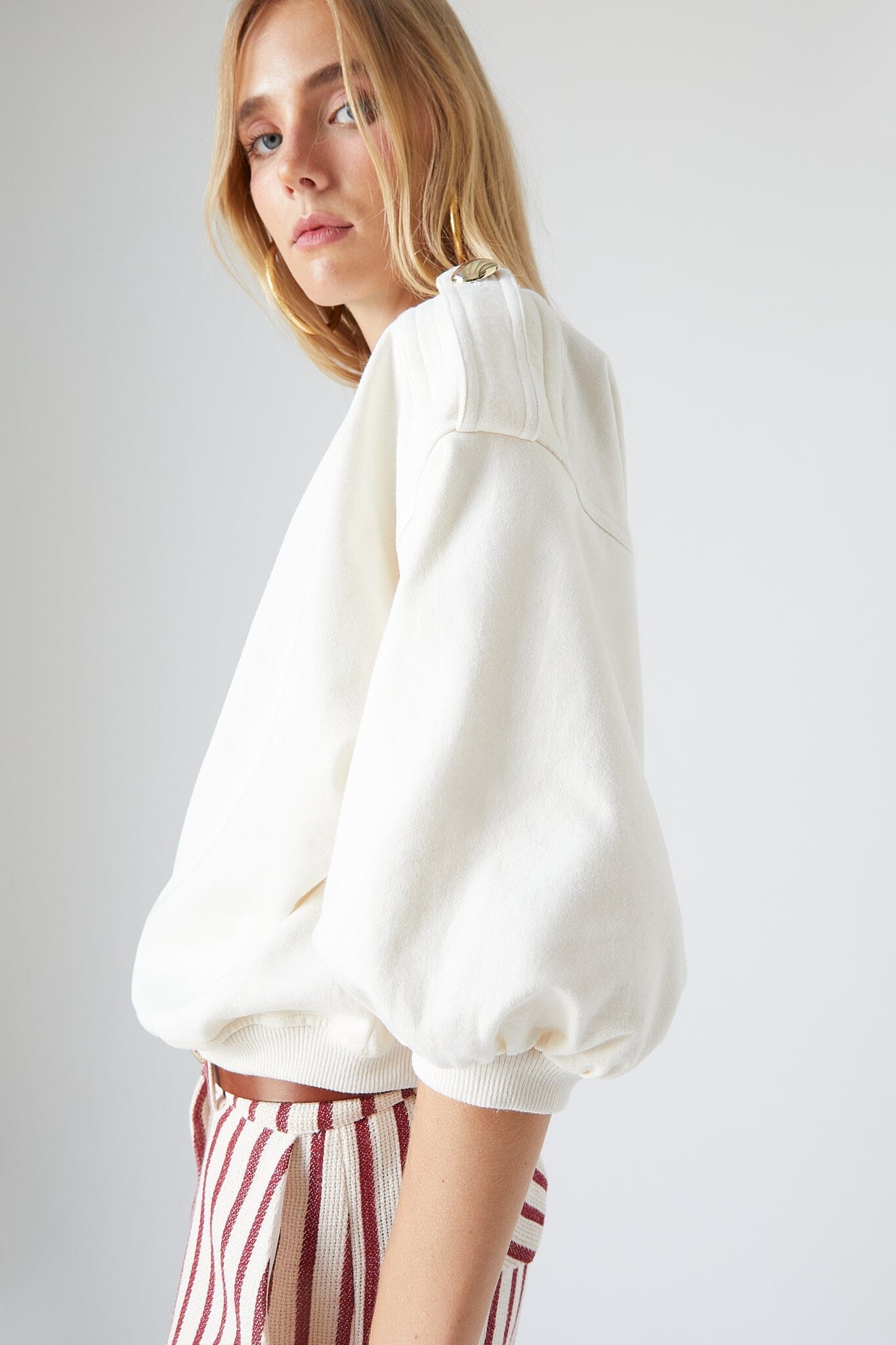 Greta Sweatshirt Cream Sweatshirts The Label Edition 