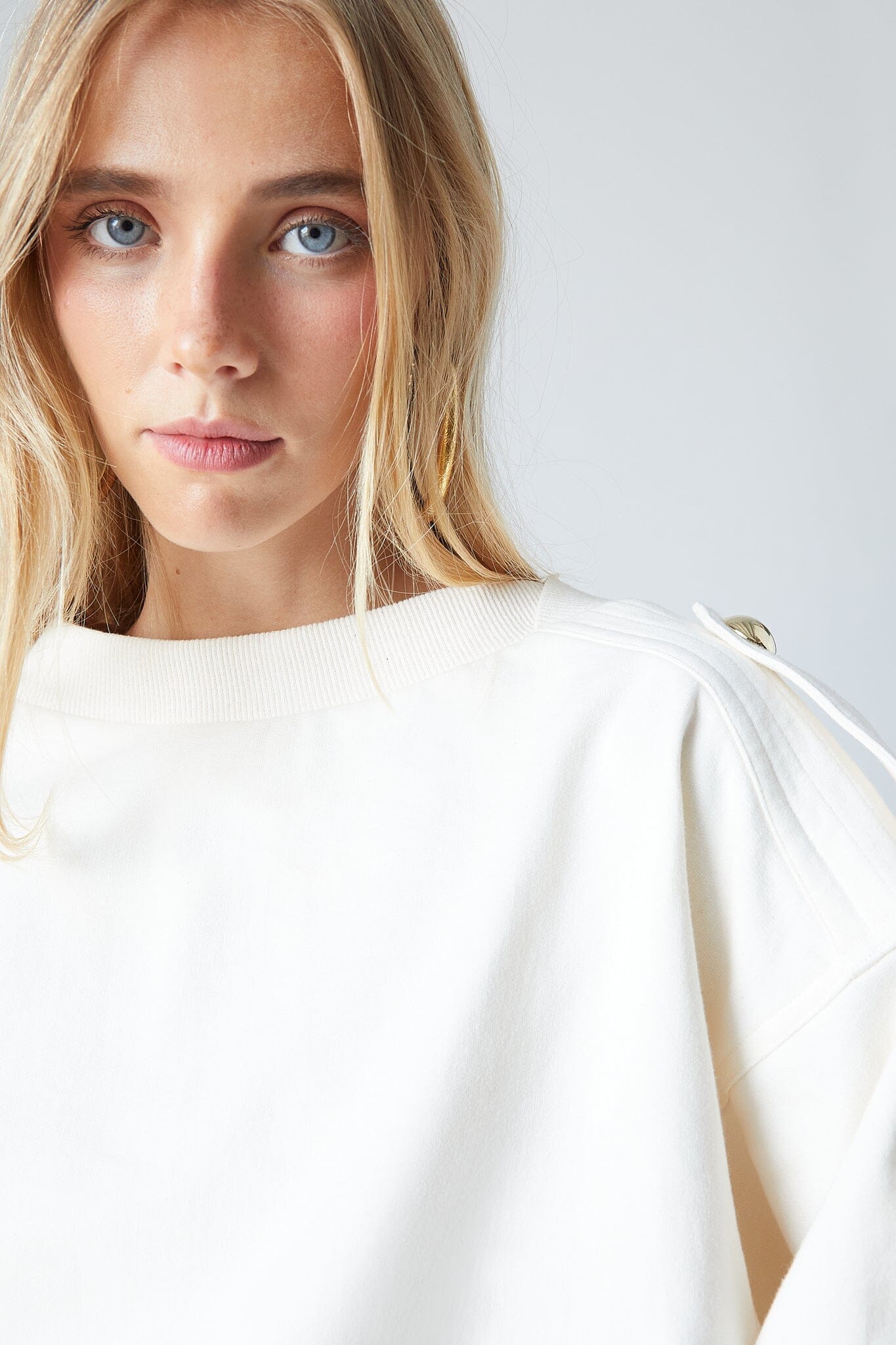 Greta Sweatshirt Cream Sweatshirts The Label Edition 