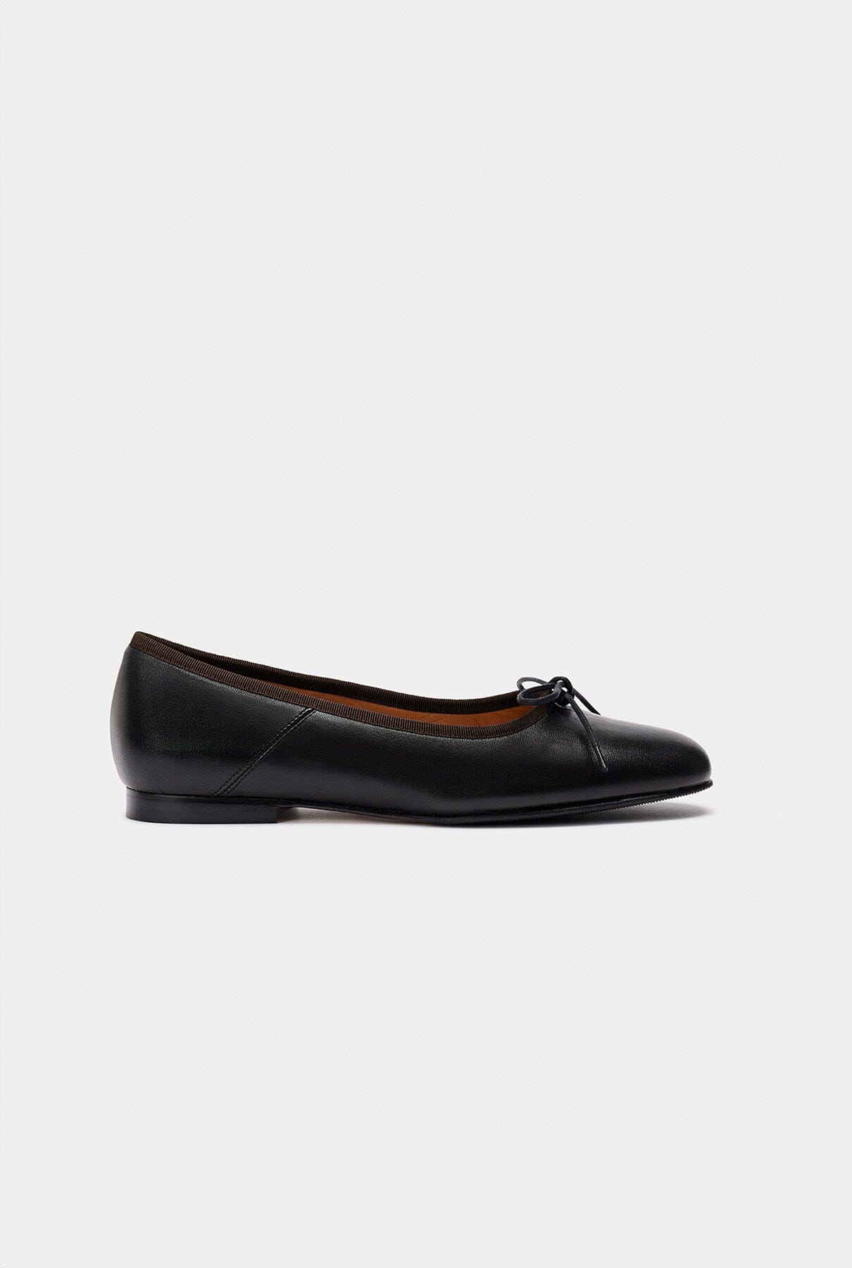 Hale Black-Brown Flat shoes Naguisa 