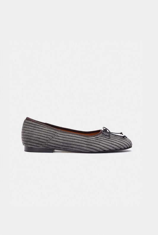 Hale Grey-Brown Flat shoes Naguisa 