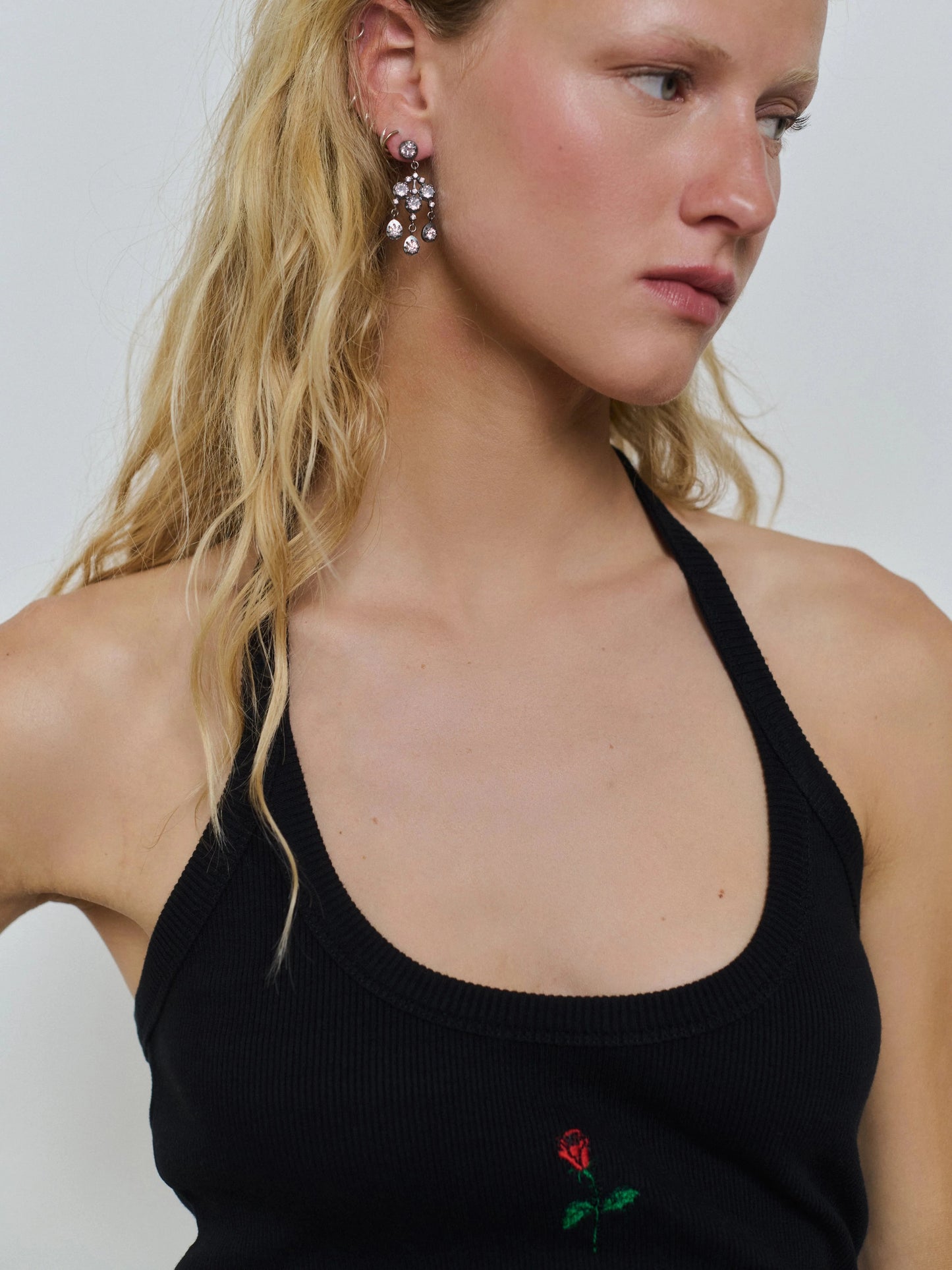 halter top negro Tops and Blouses Ynes Suelves 
