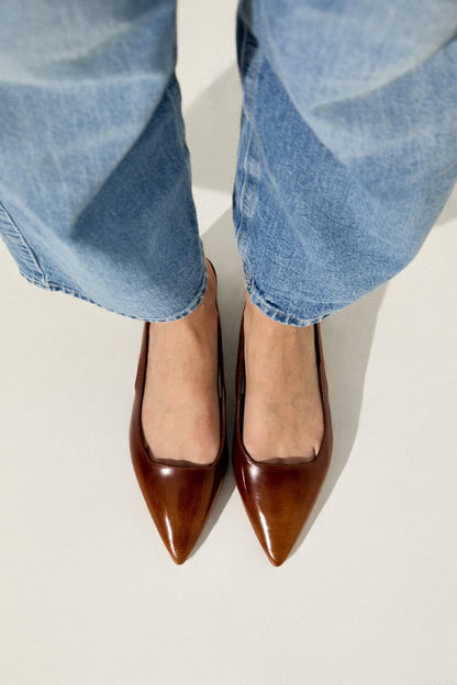 Harper Slingback Flats in Caramel Brushed Leather Harper AUGUSTA 