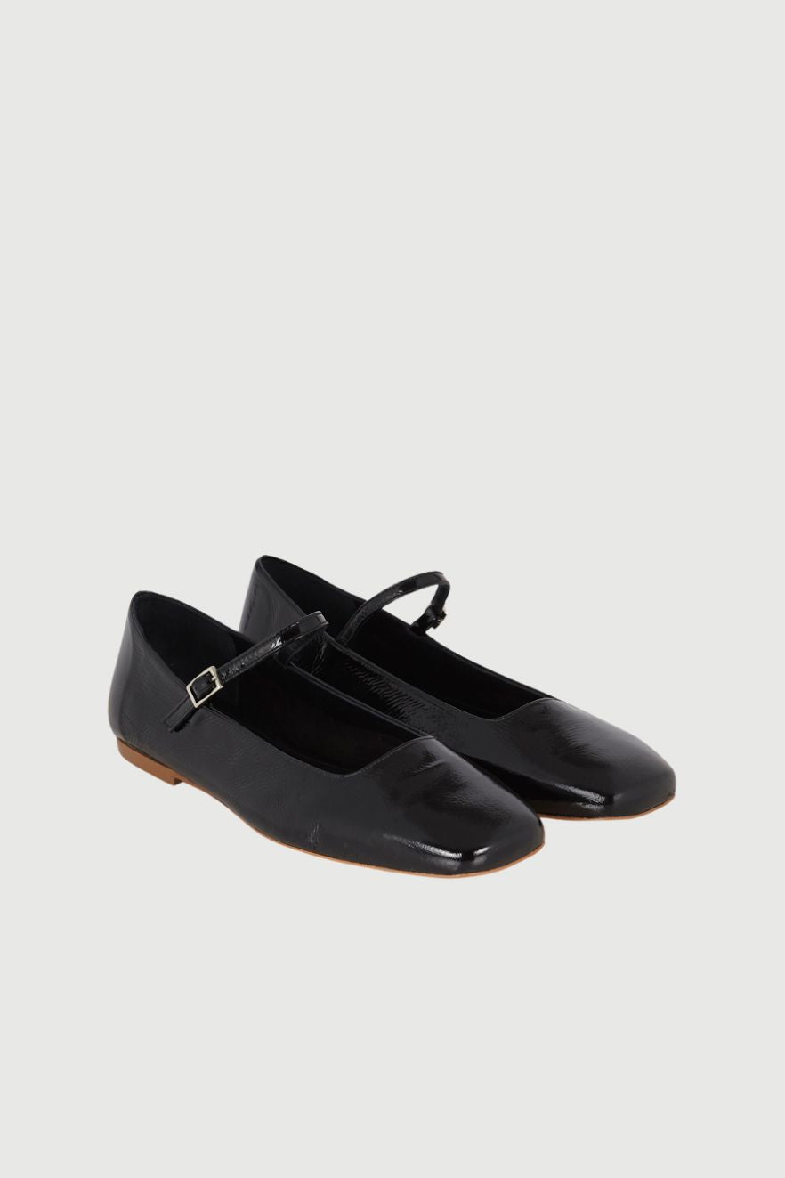 Julieta Mary Janes in Black Patent Leather Flat shoes AUGUSTA 