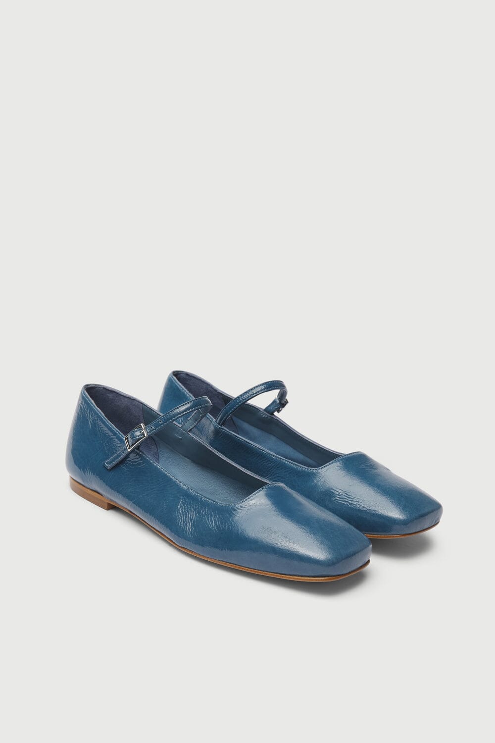 Julieta Mary Janes in Blue Patent Leather Mary Jane AUGUSTA 