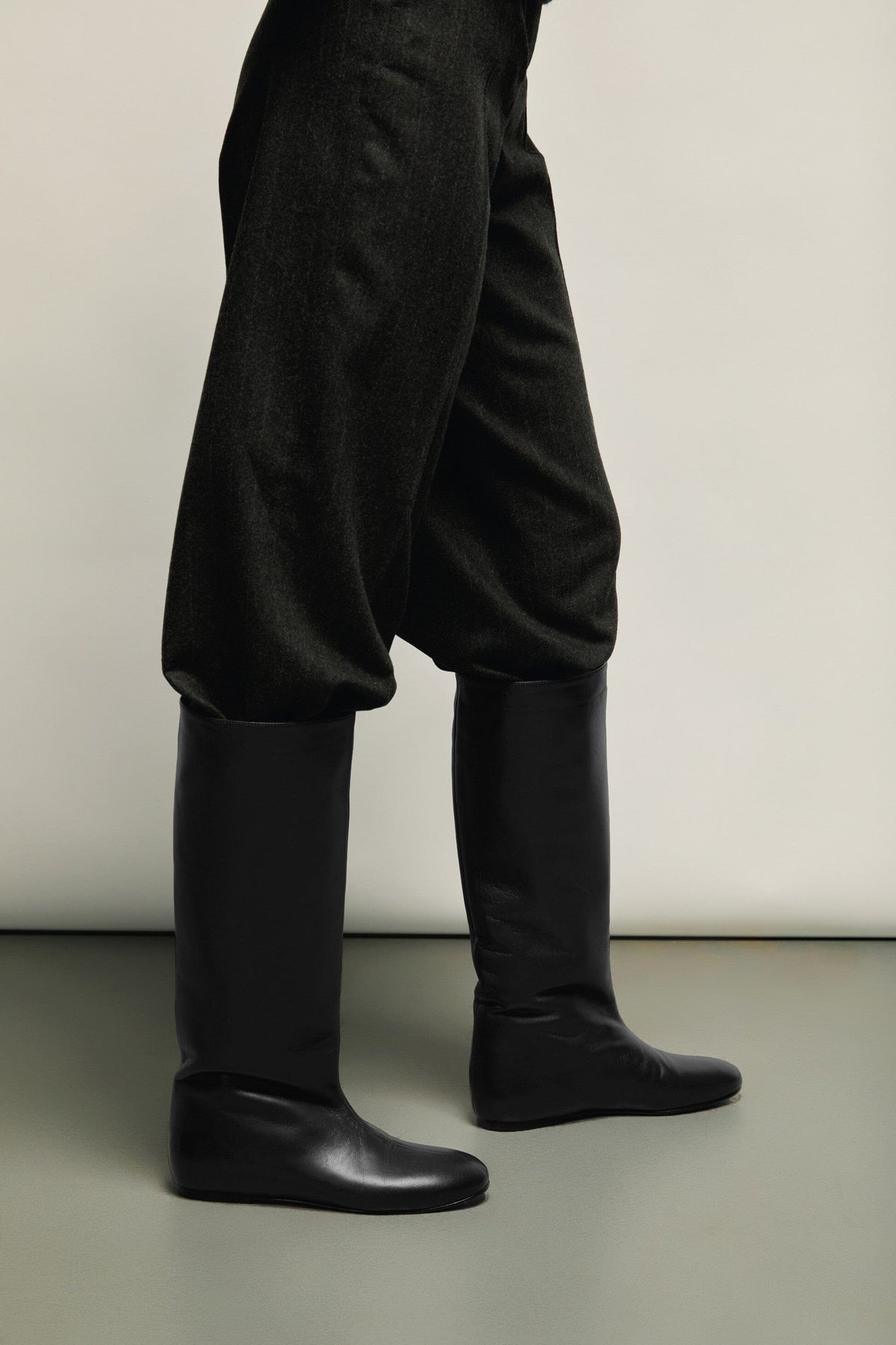 Juno Boots in Black Leather Boots AUGUSTA 