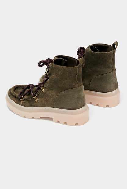 Kaus Verde Boots Naguisa 