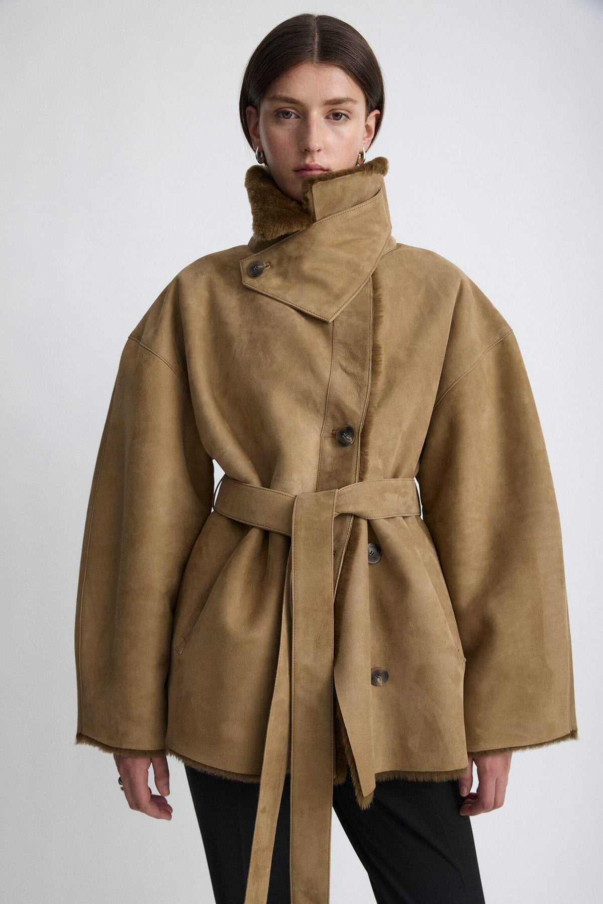 Kimono de pelo ante marrón Coats Miguel Marinero 
