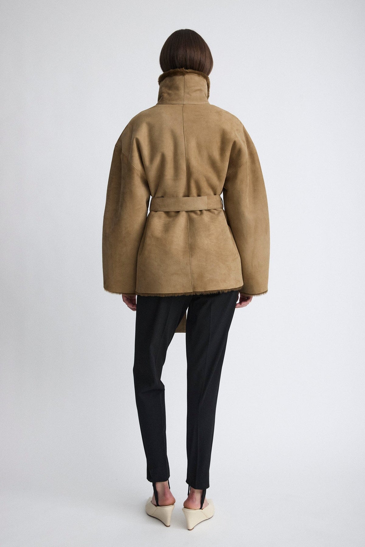 Kimono de pelo ante marrón Coats Miguel Marinero 
