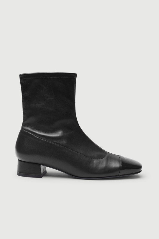 Laurie Ankle Boots Black Leather Booties AUGUSTA 