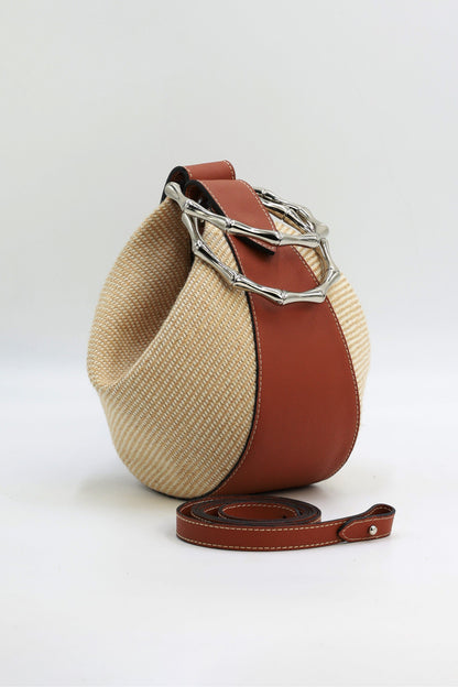Limosnera Tao Hand bags Ecue 