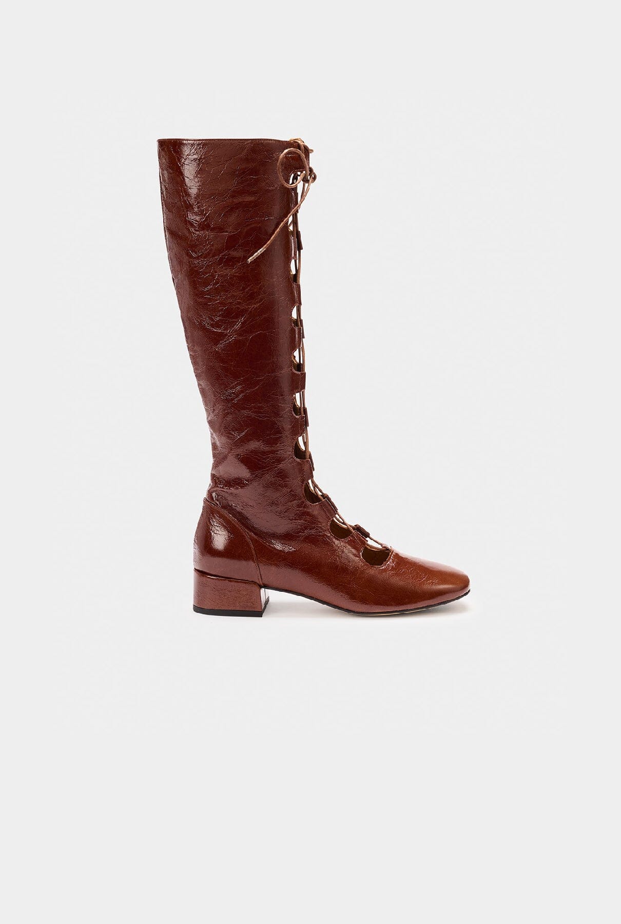 Lucy Brown Boots Naguisa 