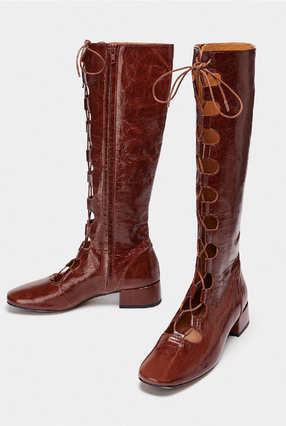 Lucy Brown Boots Naguisa 