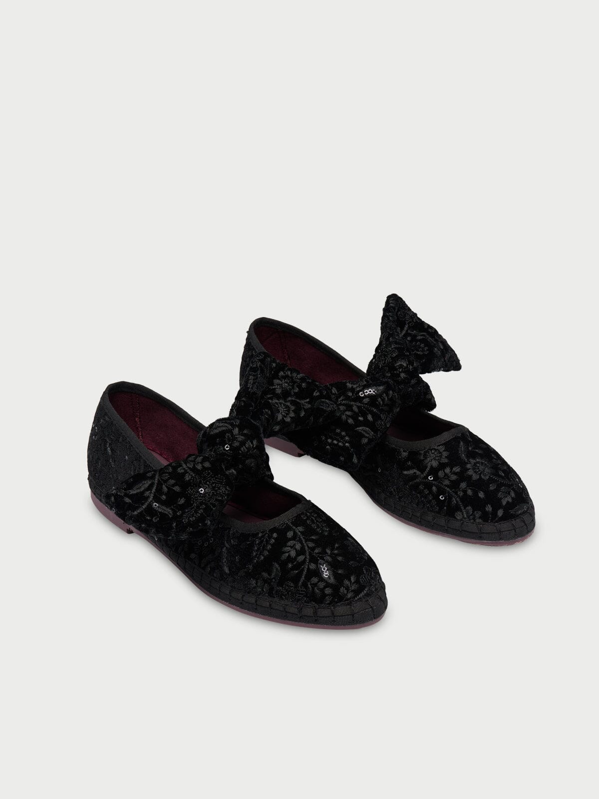 Lyra Sylva Black Hand bags Flabelus 