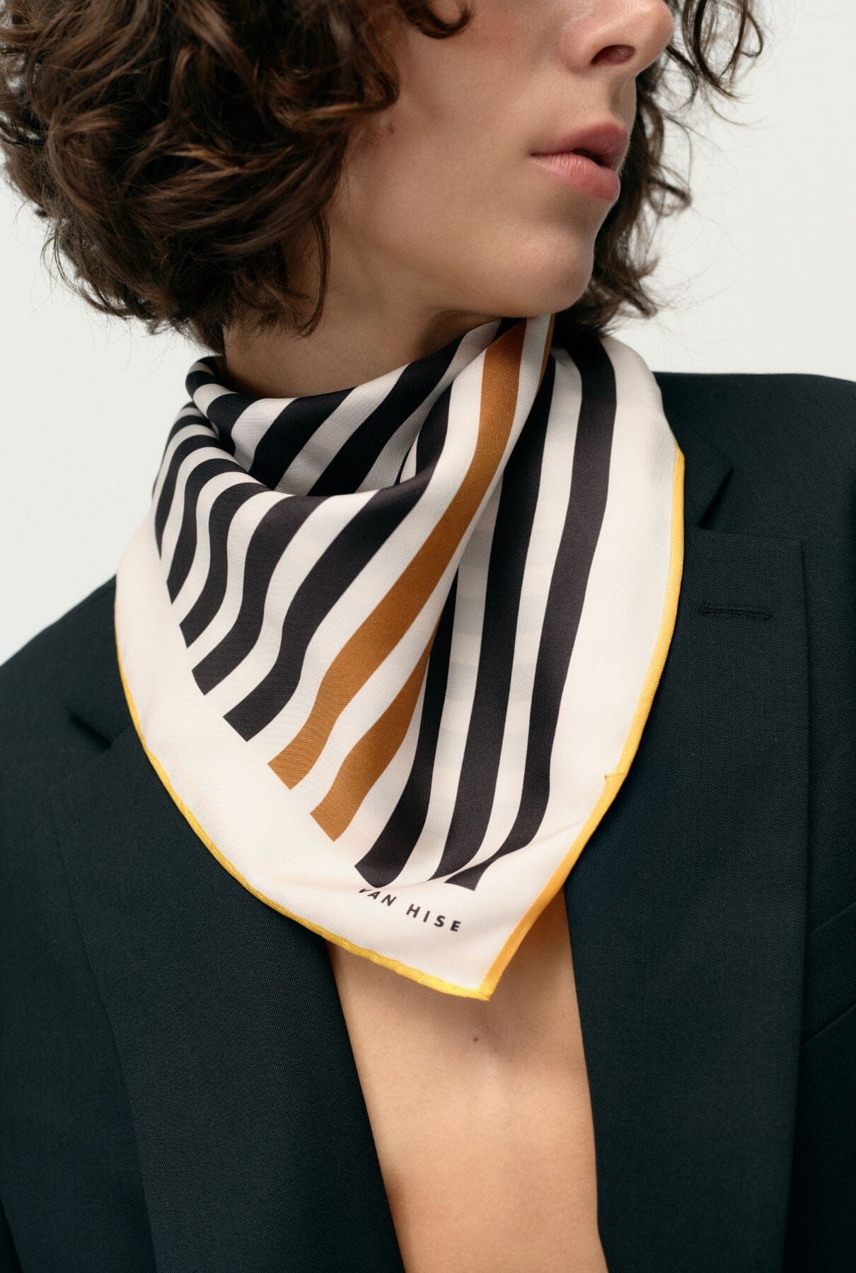 Med Stripe scarf camel Foulards & Scarves Van Hise 