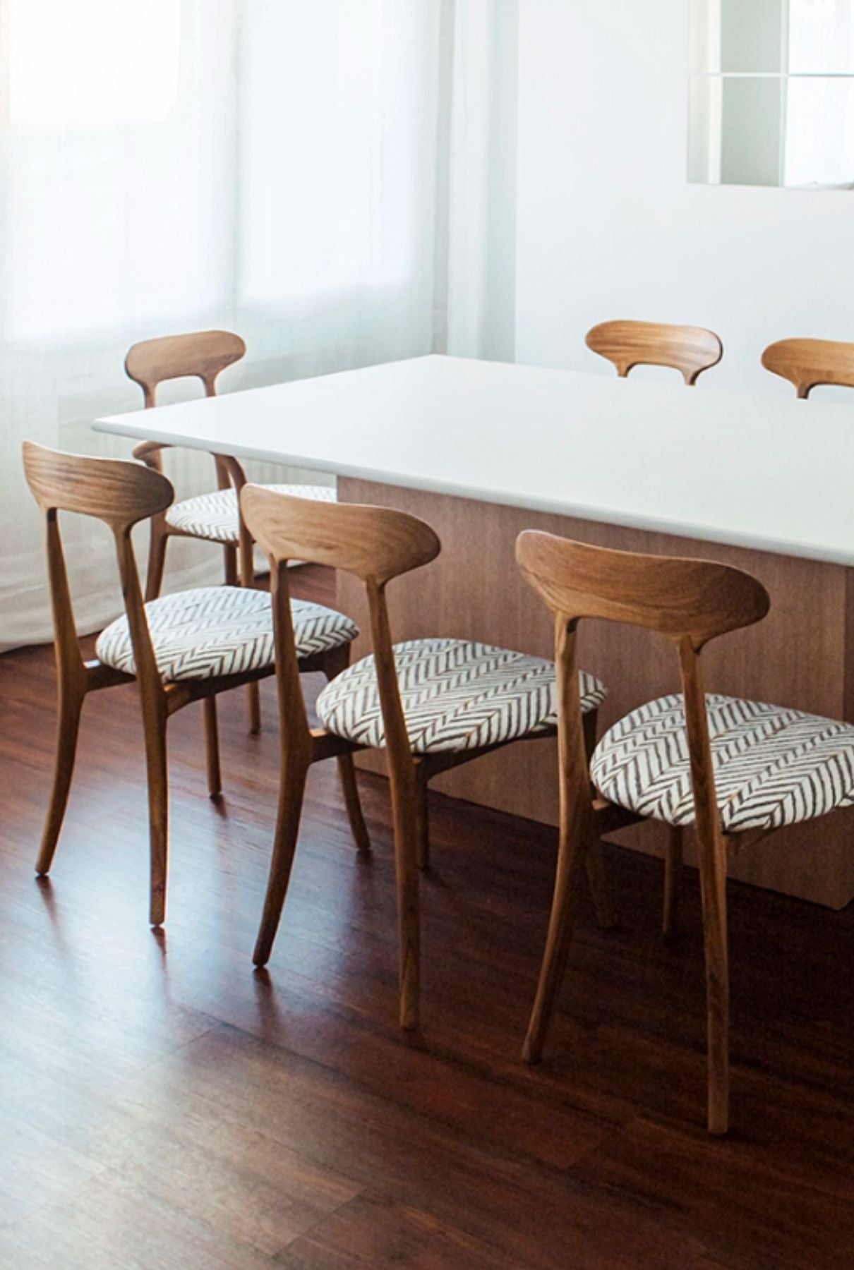 Mesa de comedor microcemento y roble Furniture Be Water Home 