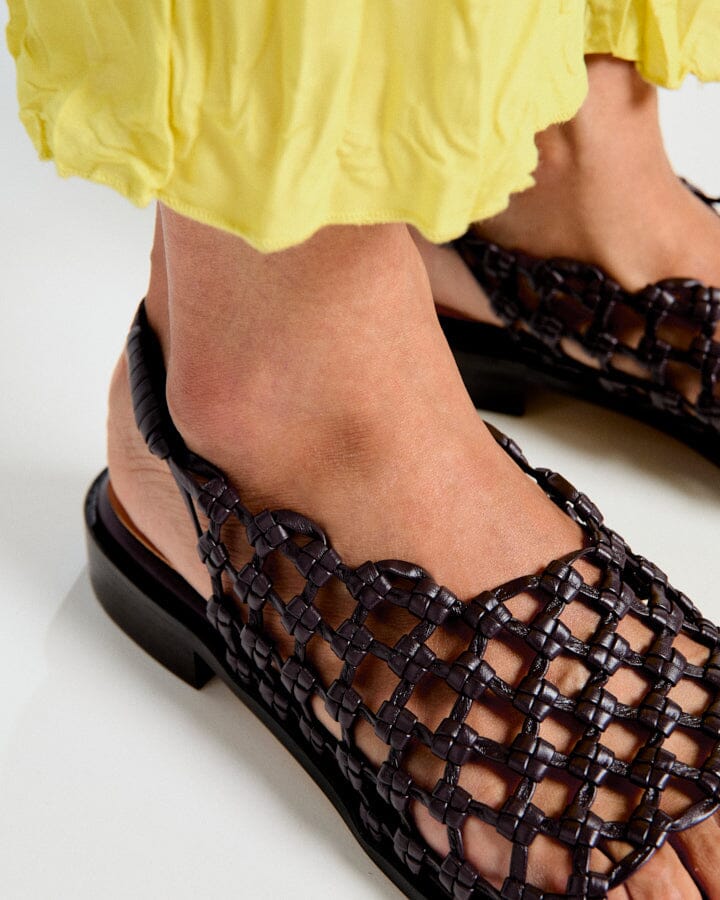MOGAN BERENJENA Flat sandals Naguisa 