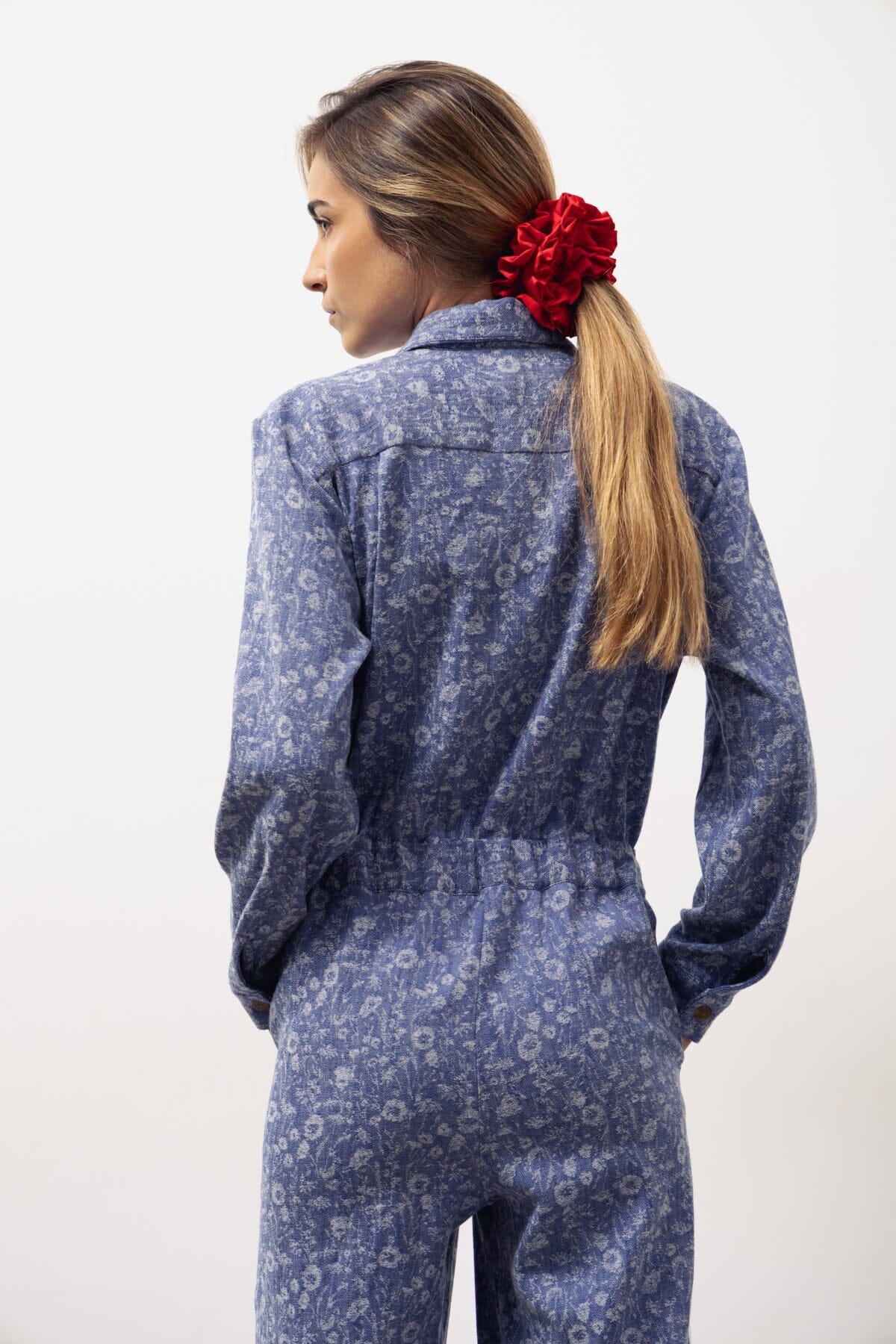 Mono Juana denim flores Monos Julise Magon 