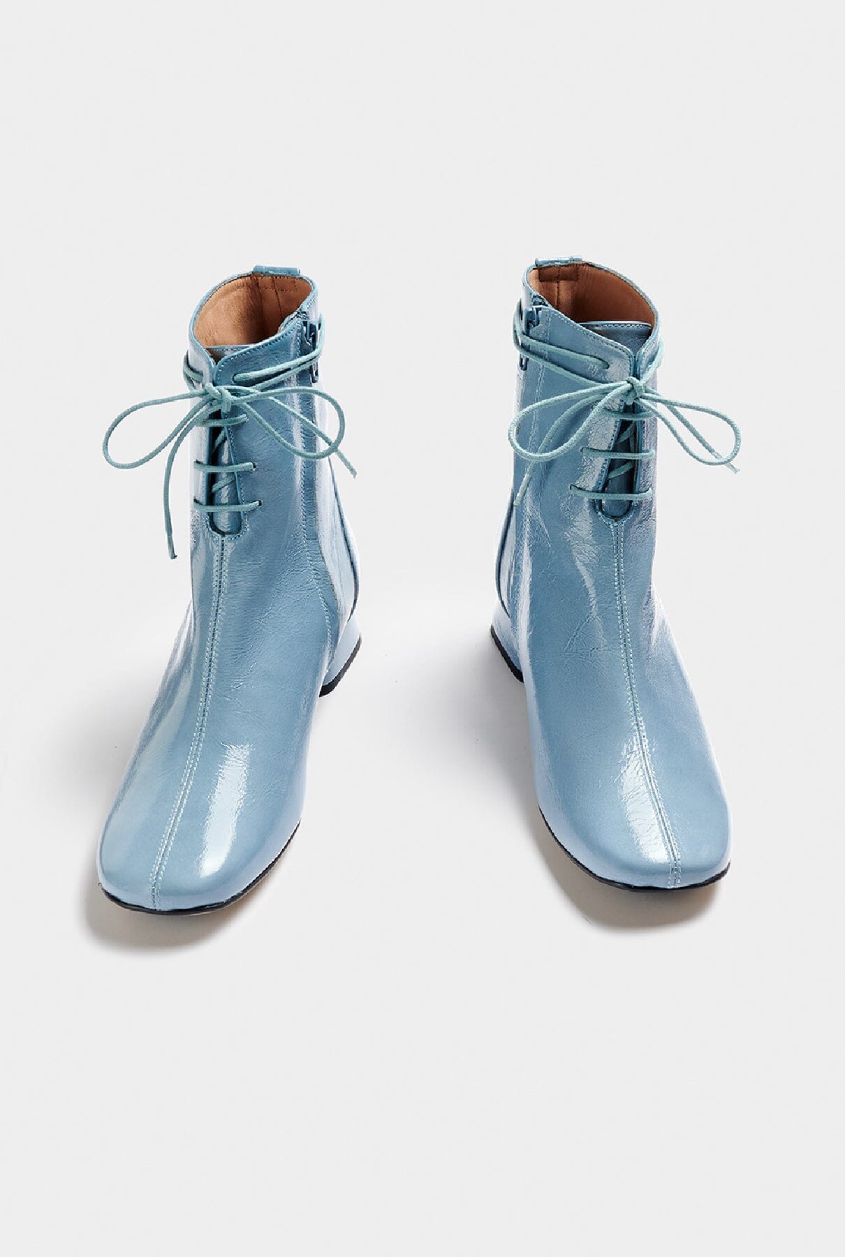 Munia Blue Boots Naguisa 