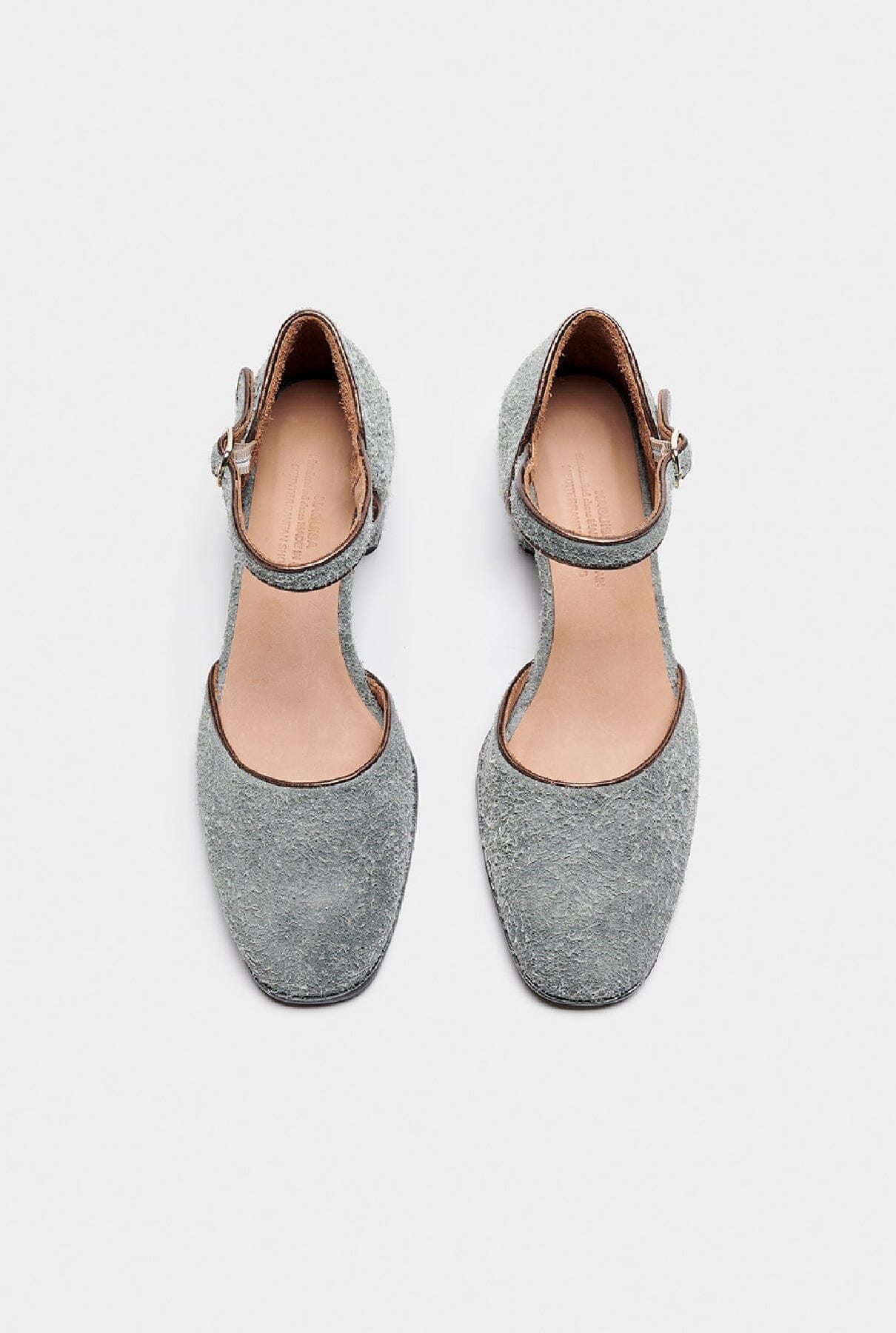 Nesla Grey Heels Naguisa 