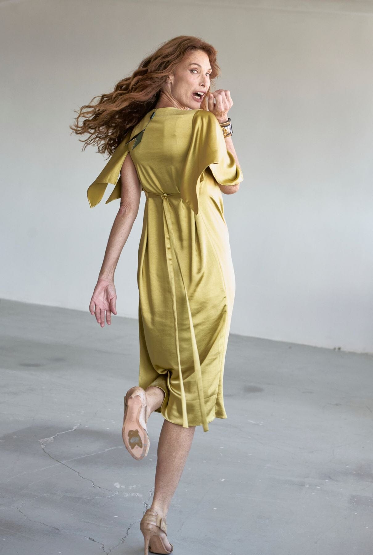 NICOLE VESTIDO ORO Dresses Duyos 
