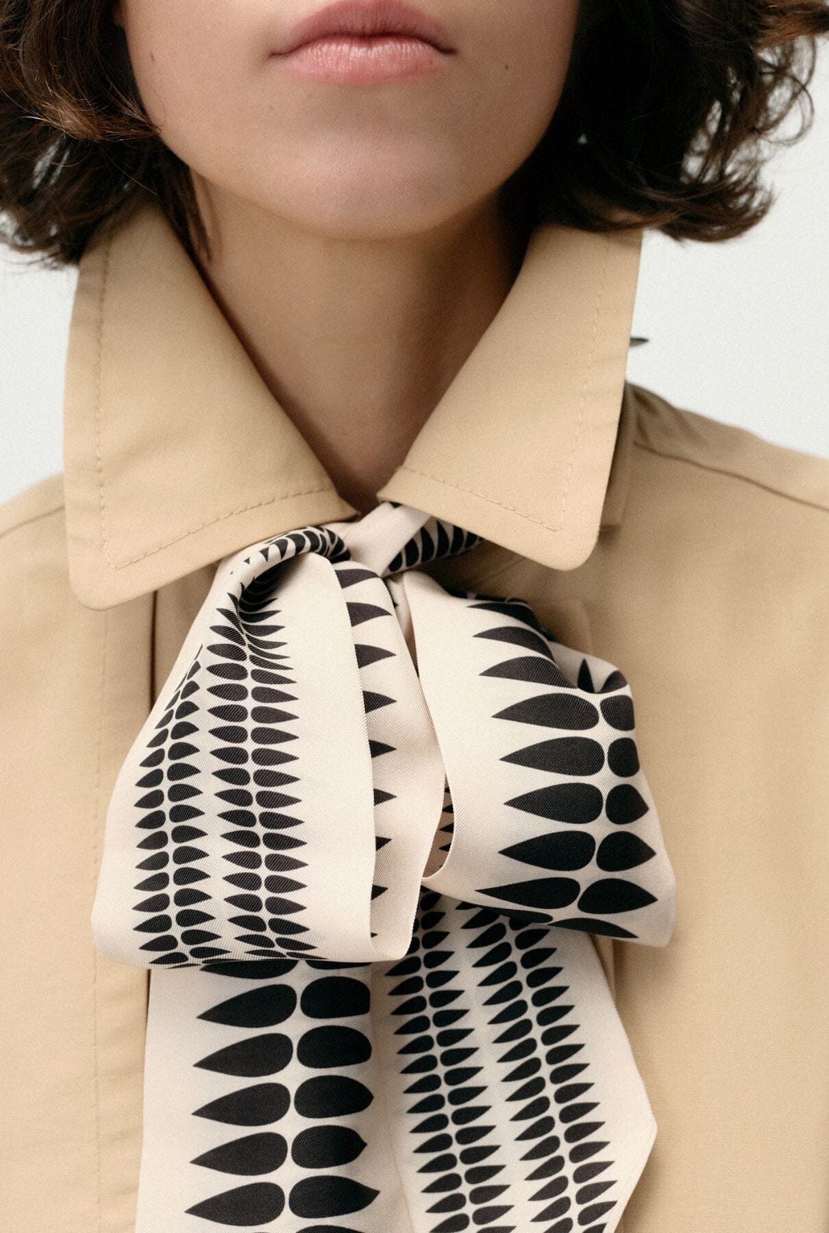 Nolita Leaf scarf white Foulards & Scarves Van Hise 