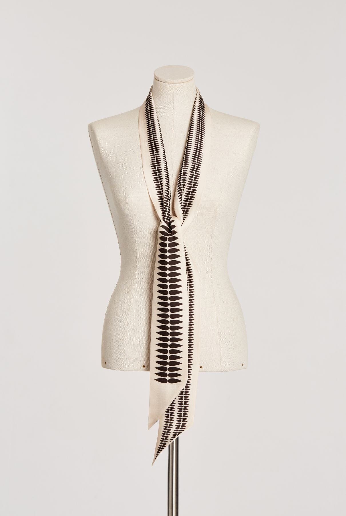 Nolita Leaf scarf white Foulards & Scarves Van Hise 