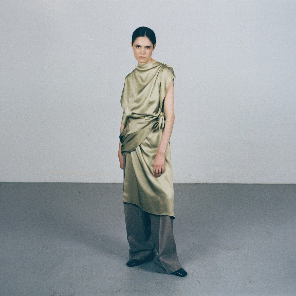 Olive green viscose 'pañoleta' dress Dresses Boscoier 