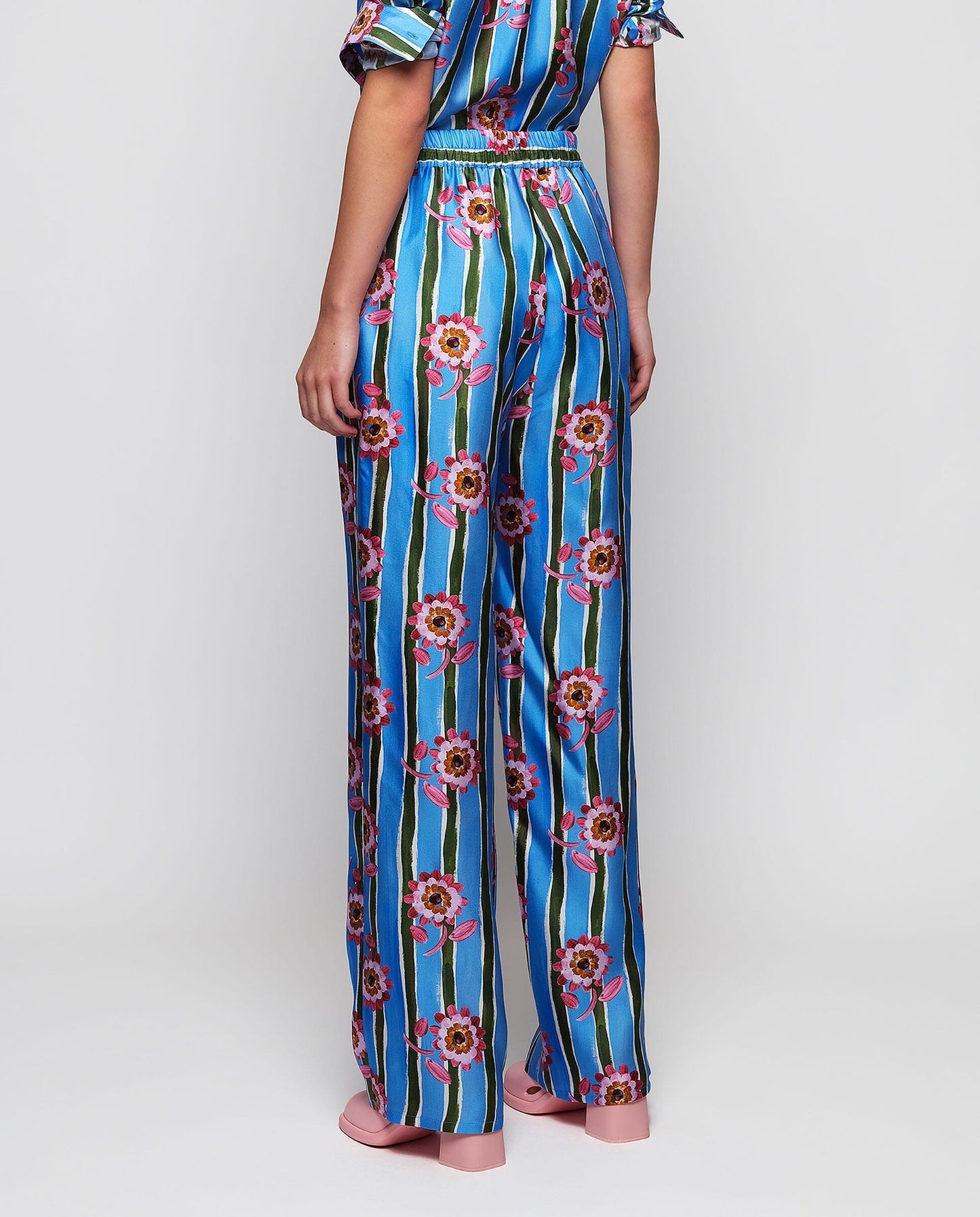 Pantalón azul estampado de seda MUJER / PANTALONES / PANTALONES LARGOS Mirto 
