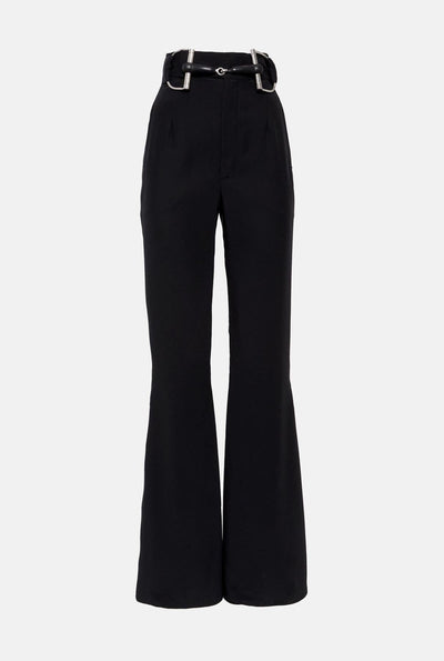 Pantalón campana con cinturón a juego · Malne