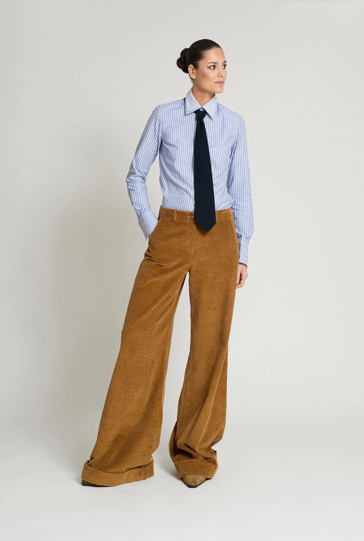 PANTALON CHINO PANA MIEL Trousers Zaitegui Studio 