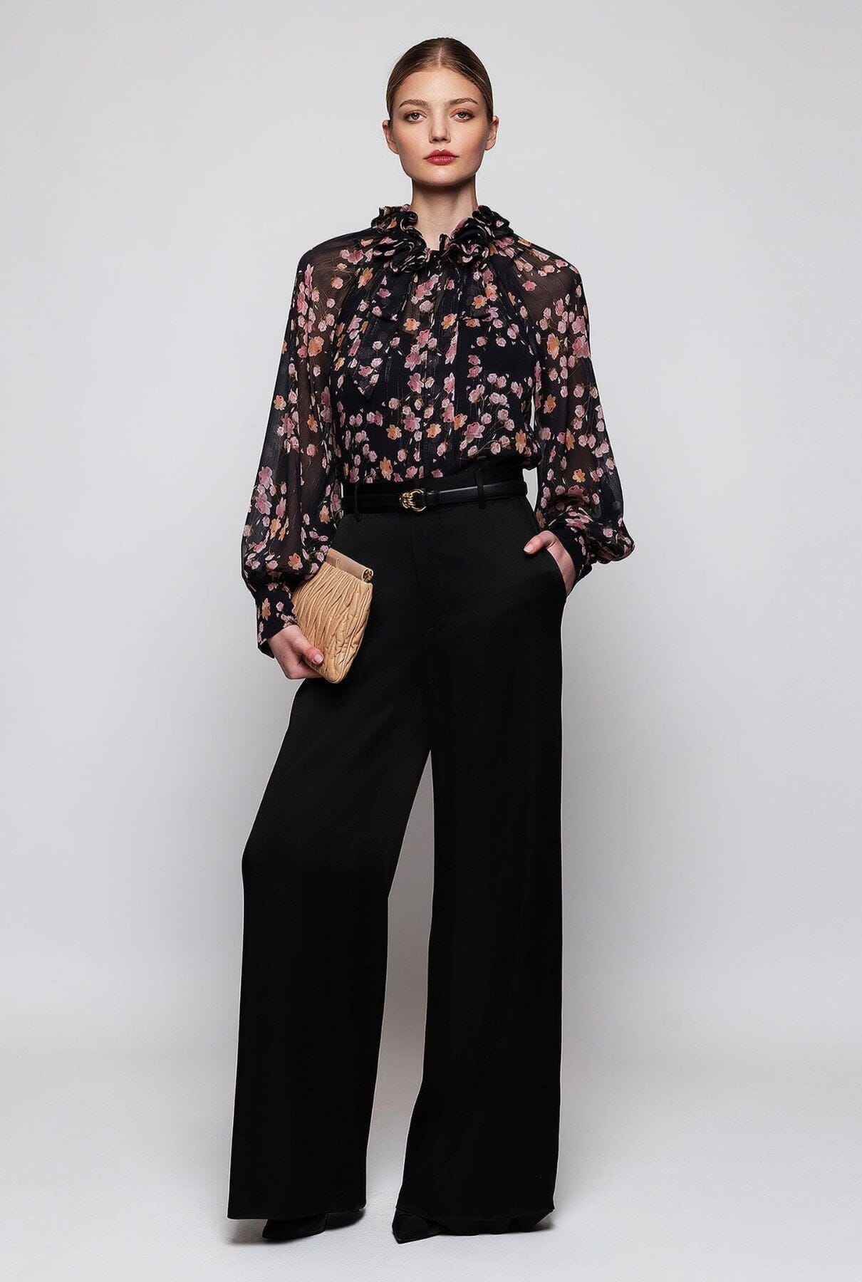 Pantalón de traje negro en satén Trousers Mirto 