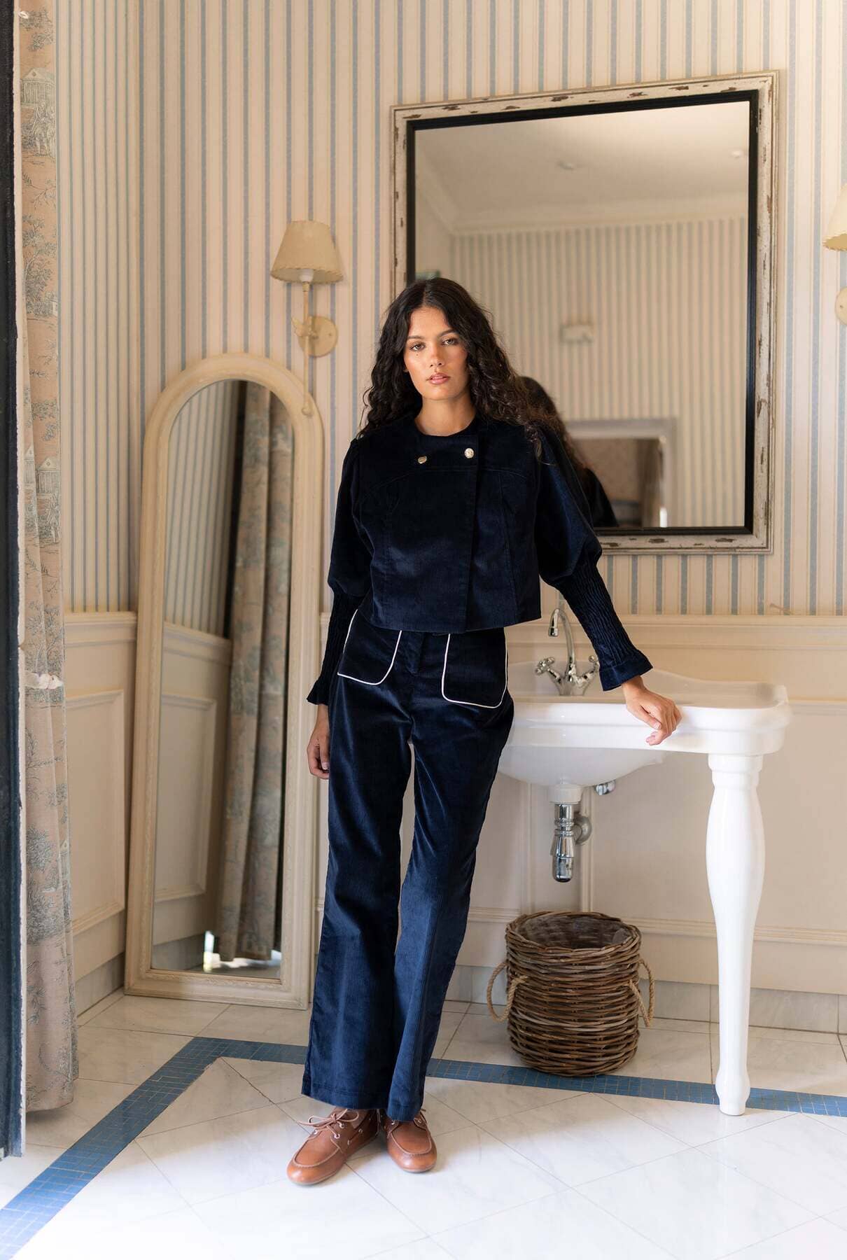 Pantalón pana azul marino Trousers Vano Studio 