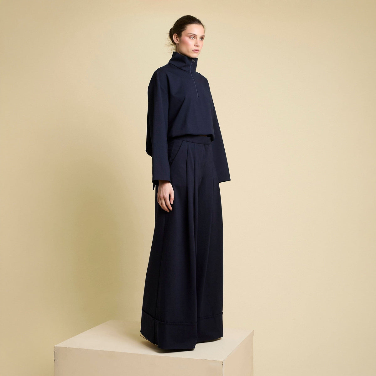 Pantalon Samuray marino Trousers Zaitegui Studio 