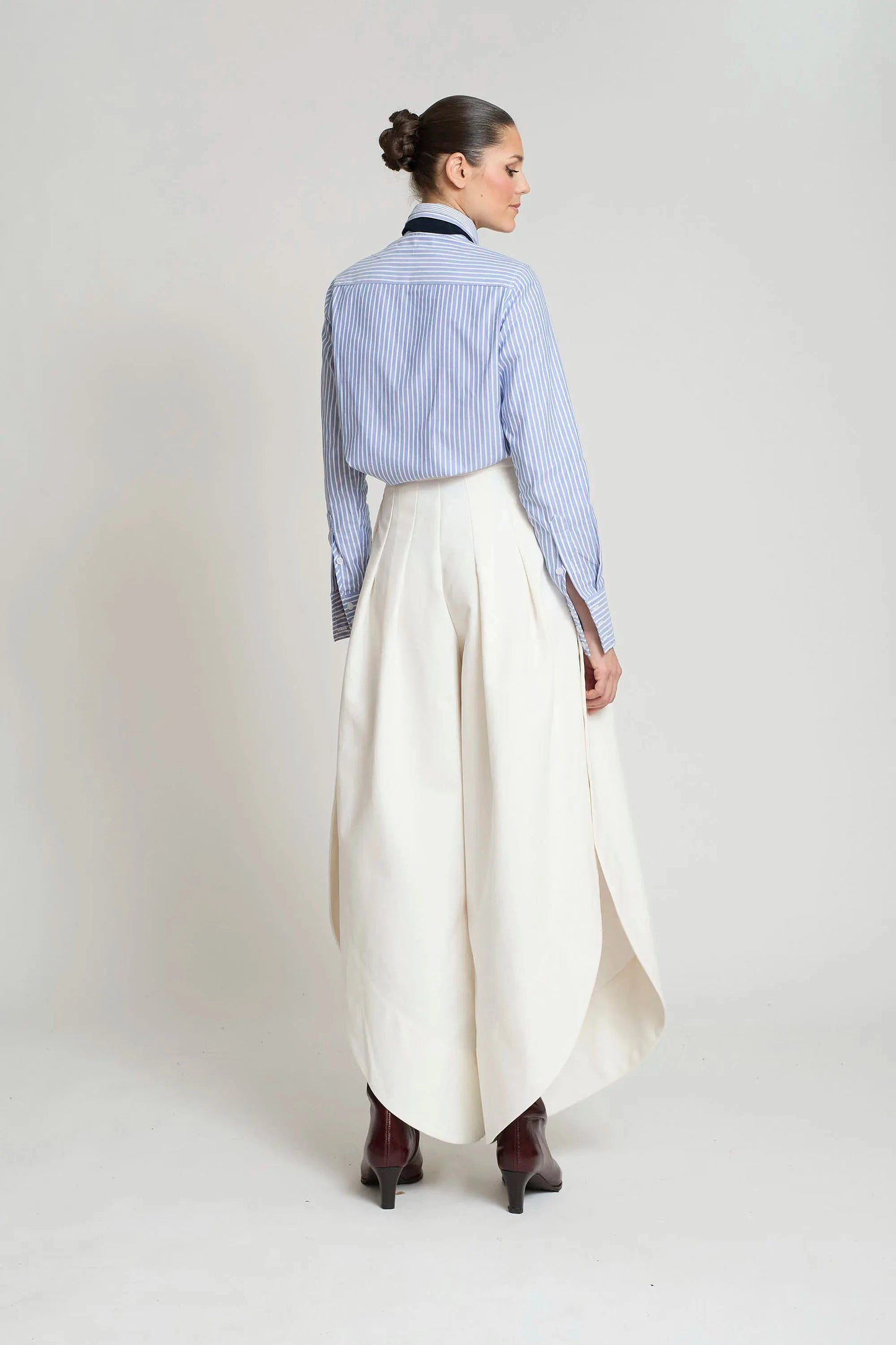 PANTALON TULIPAN BLANCO ROTO Trousers Zaitegui Studio 