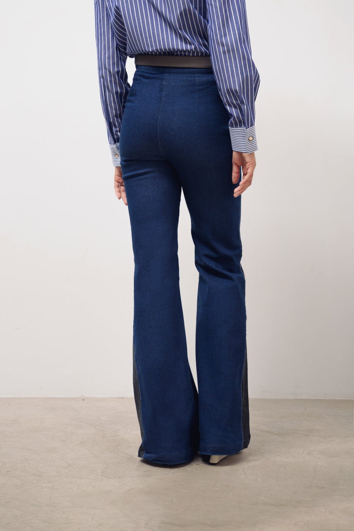 Pantalones Icíar denim slim marino Pantalones Julise Magon 