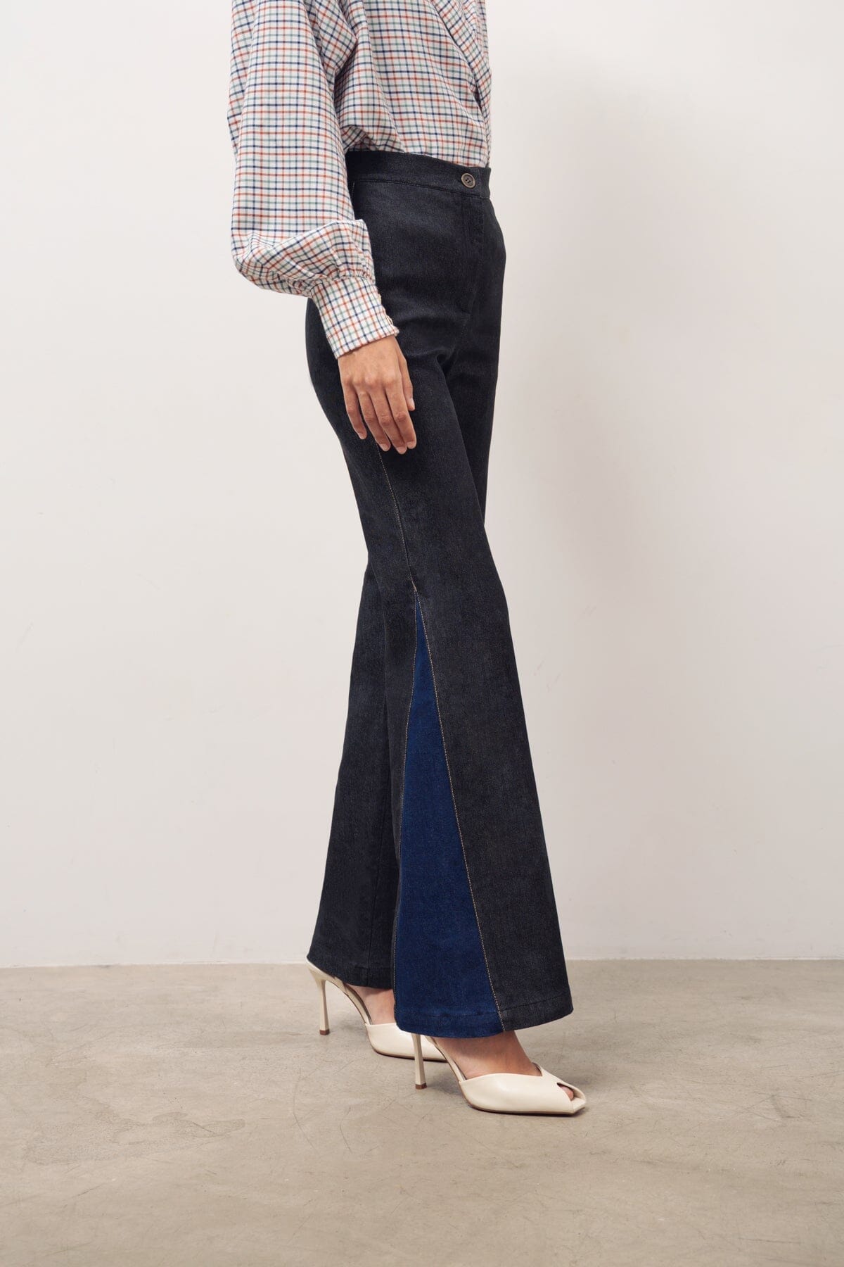 Pantalones Icíar denim slim negro Pantalones Julise Magon 