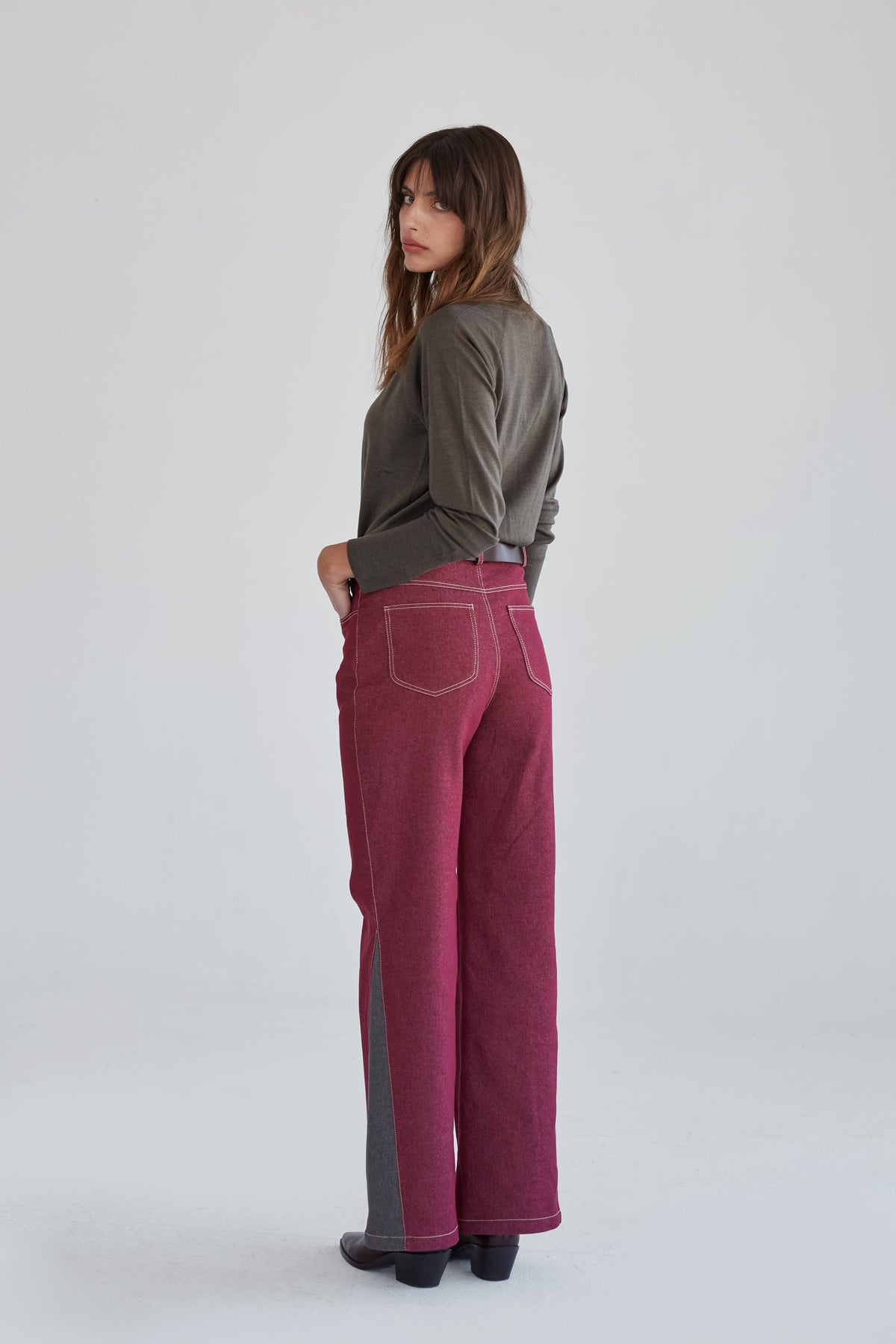 Pantalones vaqueros Alba 2.0 granate · Julise Magon · vista 5